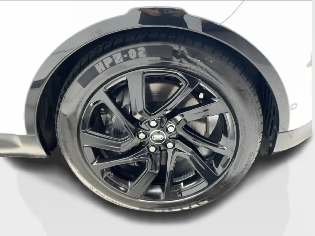 Land Rover Discovery photo 16