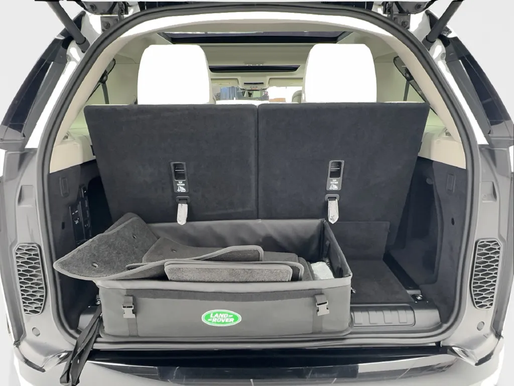 Land Rover Discovery photo 19