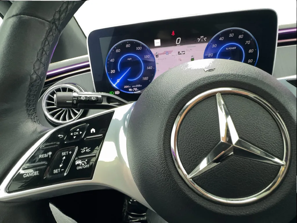 Mercedes-Benz EQE photo 41