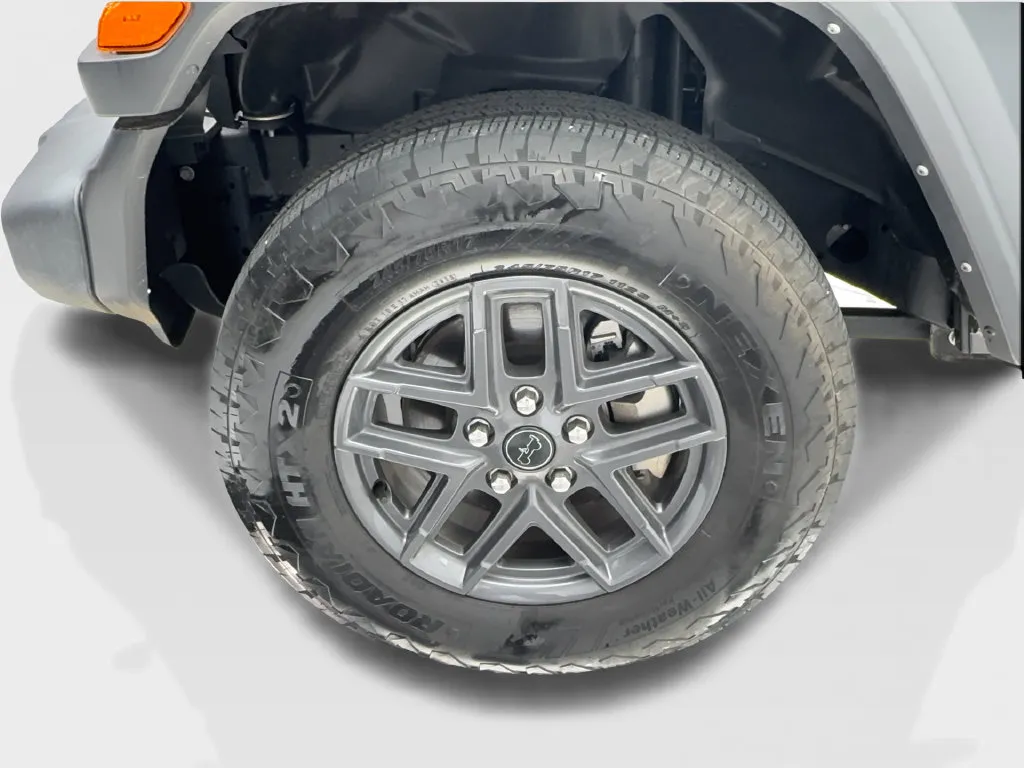 Jeep Wrangler photo 8