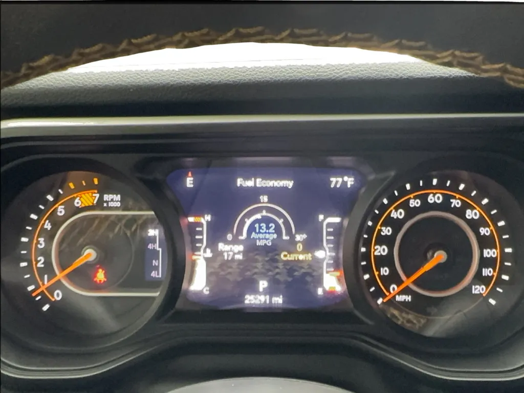 Jeep Wrangler photo 33