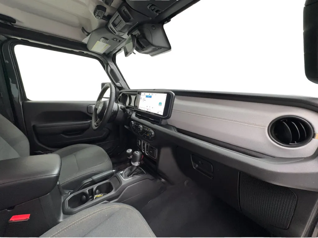 Jeep Wrangler photo 25