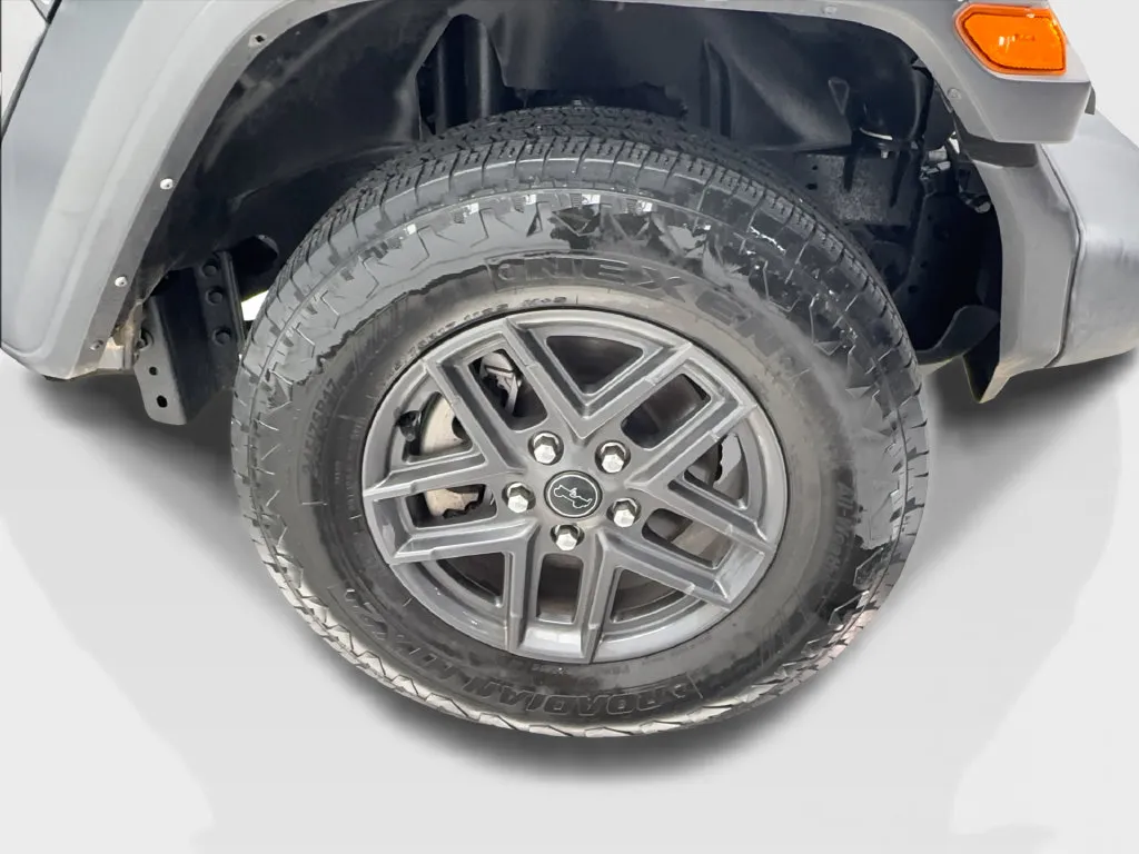 Jeep Wrangler photo 10