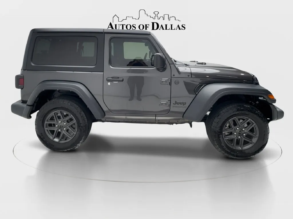 Jeep Wrangler photo 12