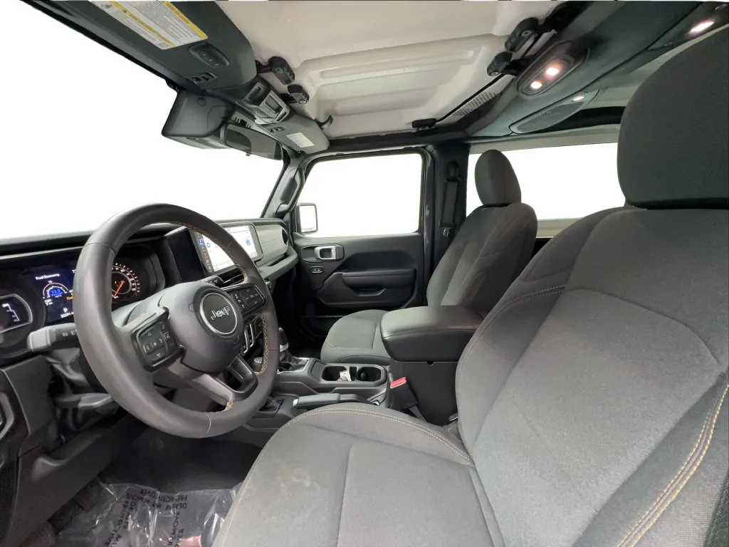 Jeep Wrangler photo 20