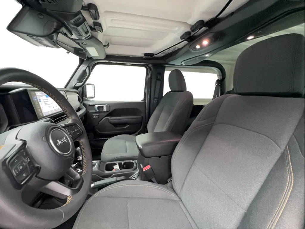 Jeep Wrangler photo 19