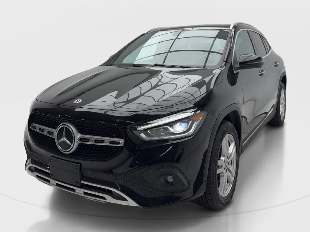Mercedes-Benz GLA photo 5