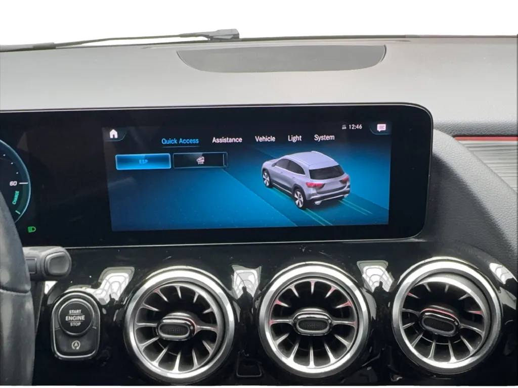 Mercedes-Benz GLA photo 50