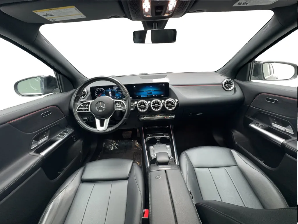 Mercedes-Benz GLA photo 37