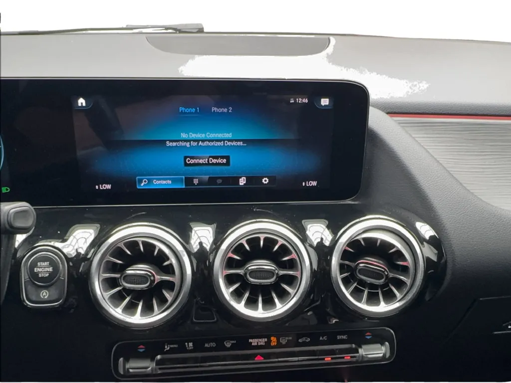 Mercedes-Benz GLA photo 48