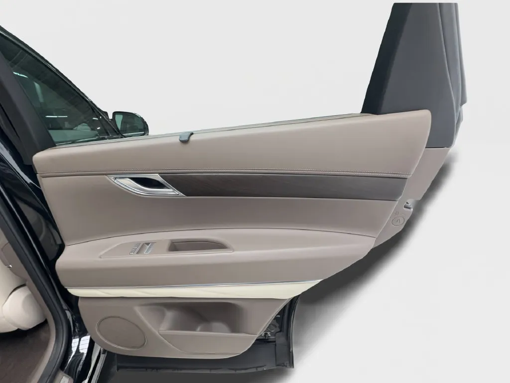 Genesis GV80 photo 32