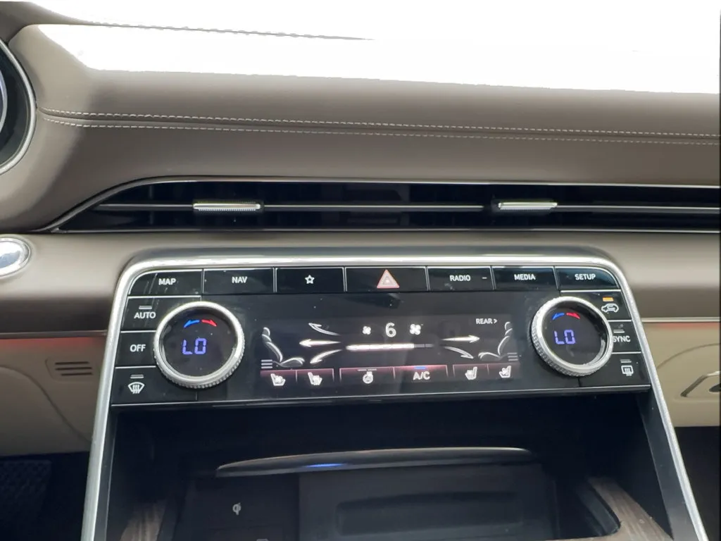 Genesis GV80 photo 50