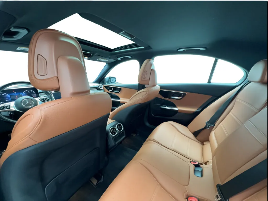 Mercedes-Benz C-Class photo 25