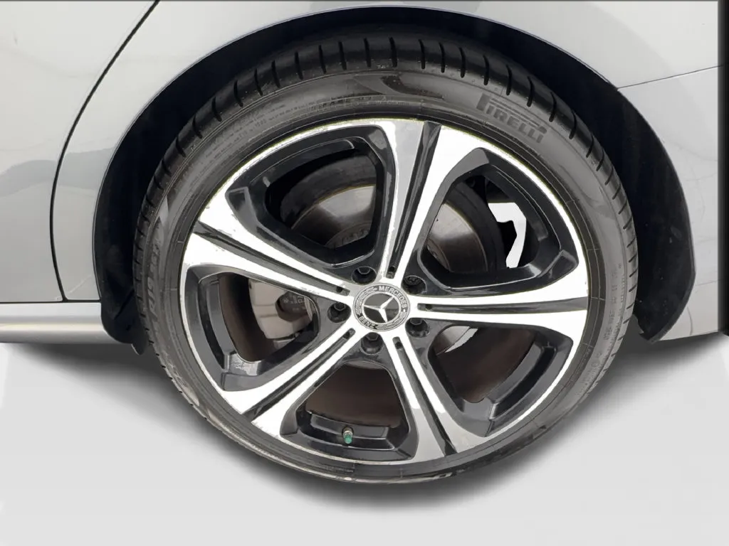 Mercedes-Benz C-Class photo 14