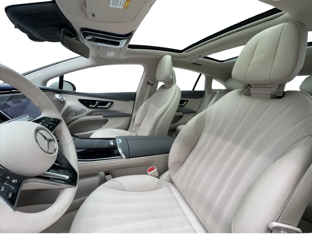 Mercedes-Benz EQS photo 19