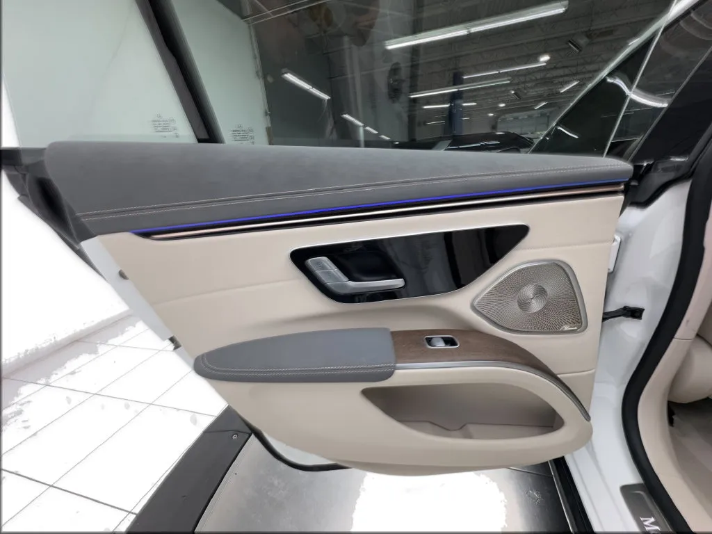 Mercedes-Benz EQS photo 25