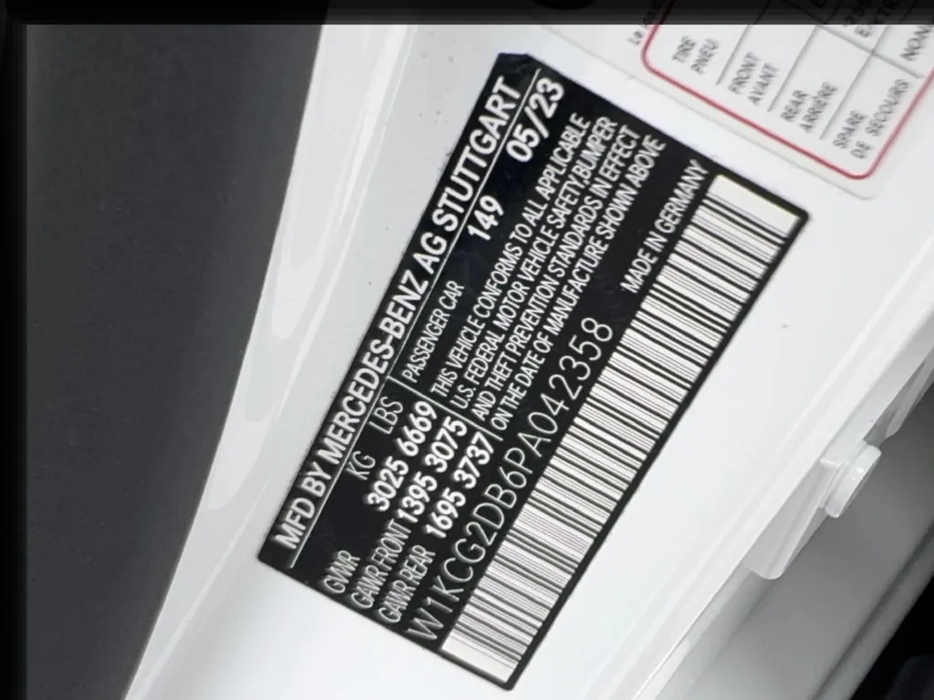 Mercedes-Benz EQS photo 50