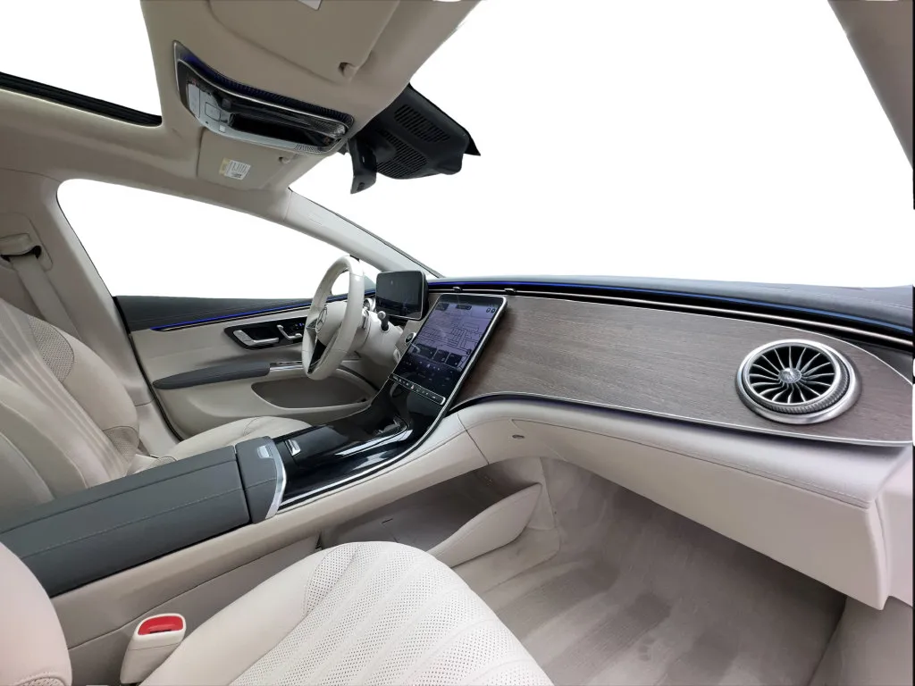 Mercedes-Benz EQS photo 30