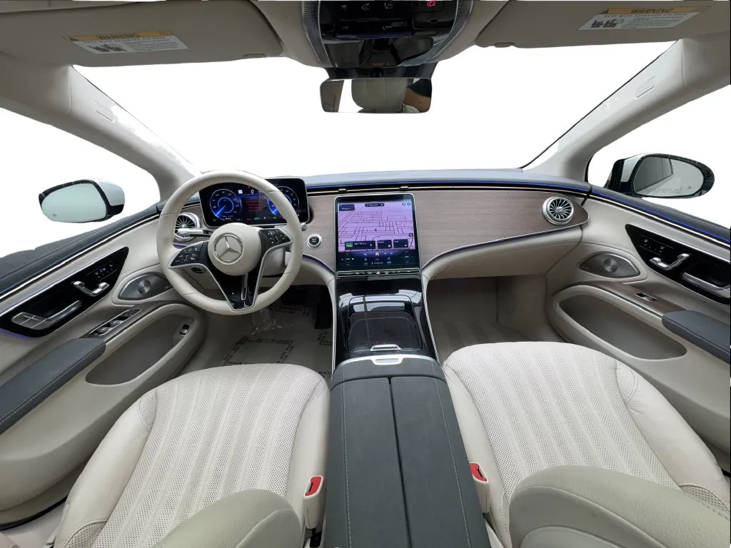 Mercedes-Benz EQS photo 36