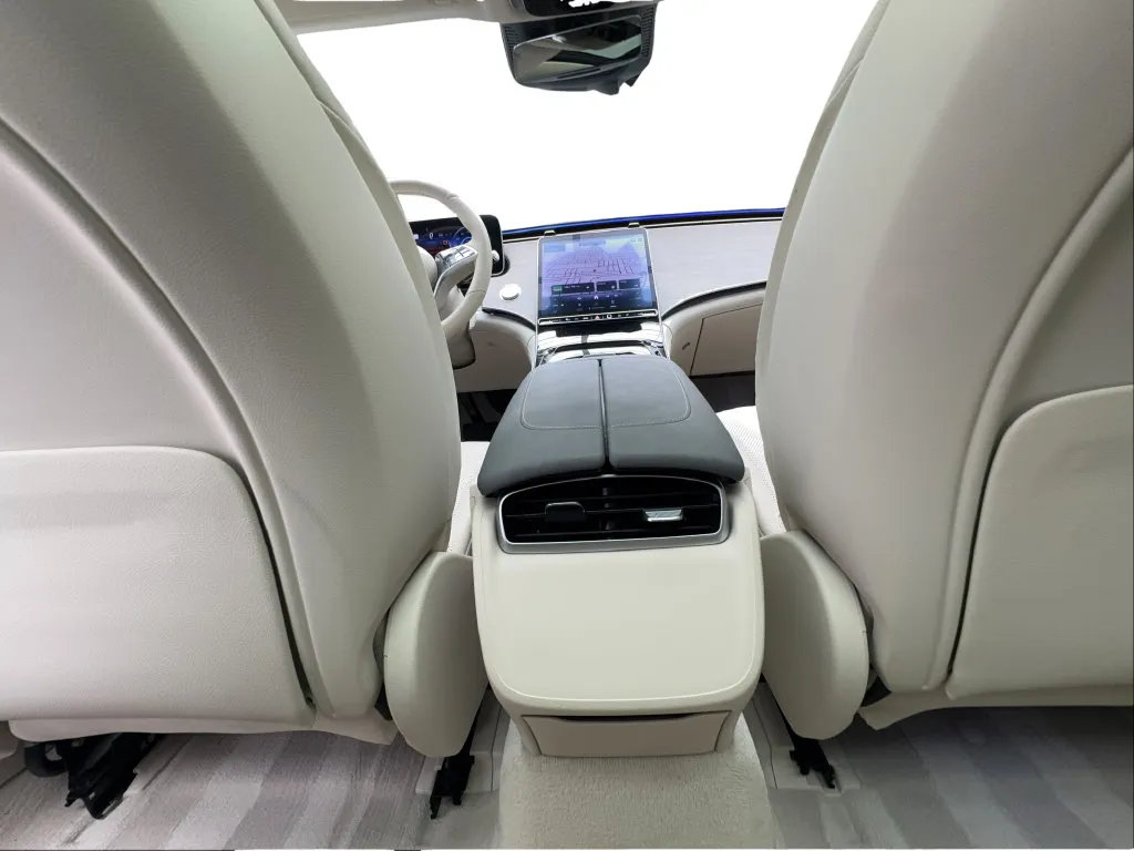 Mercedes-Benz EQS photo 37