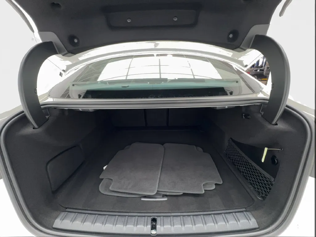 BMW 2 Series photo 19