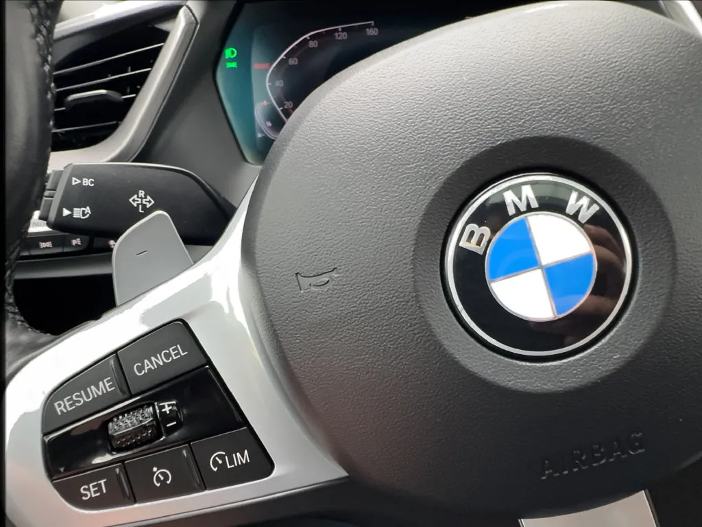 BMW 2 Series photo 44