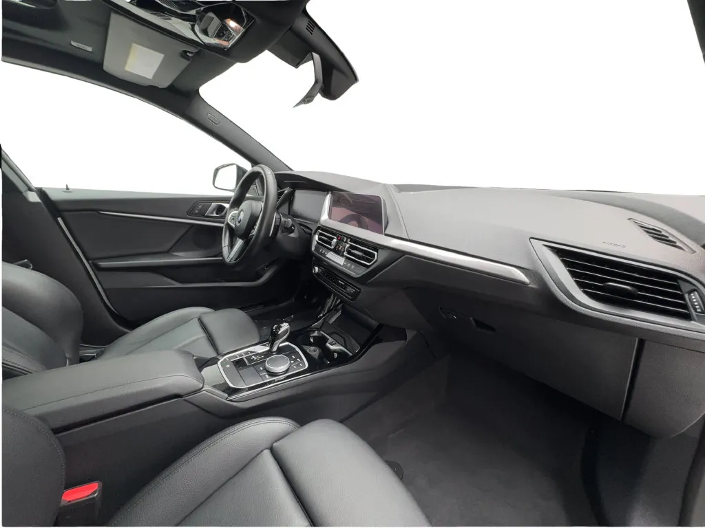 BMW 2 Series photo 34