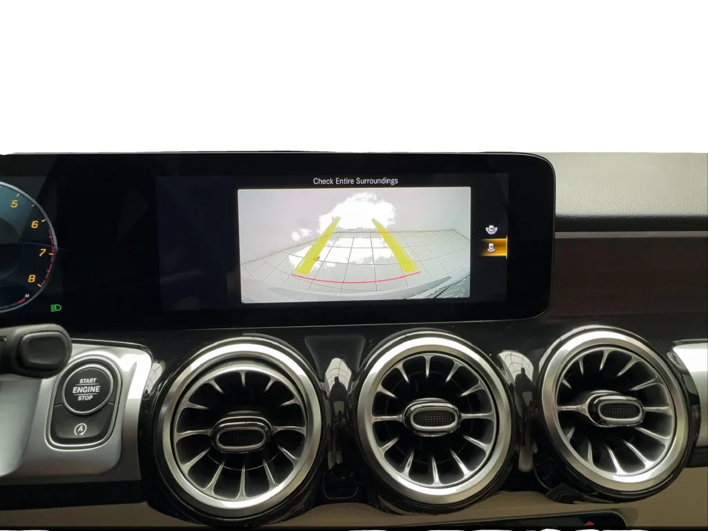 Mercedes-Benz GLB photo 49