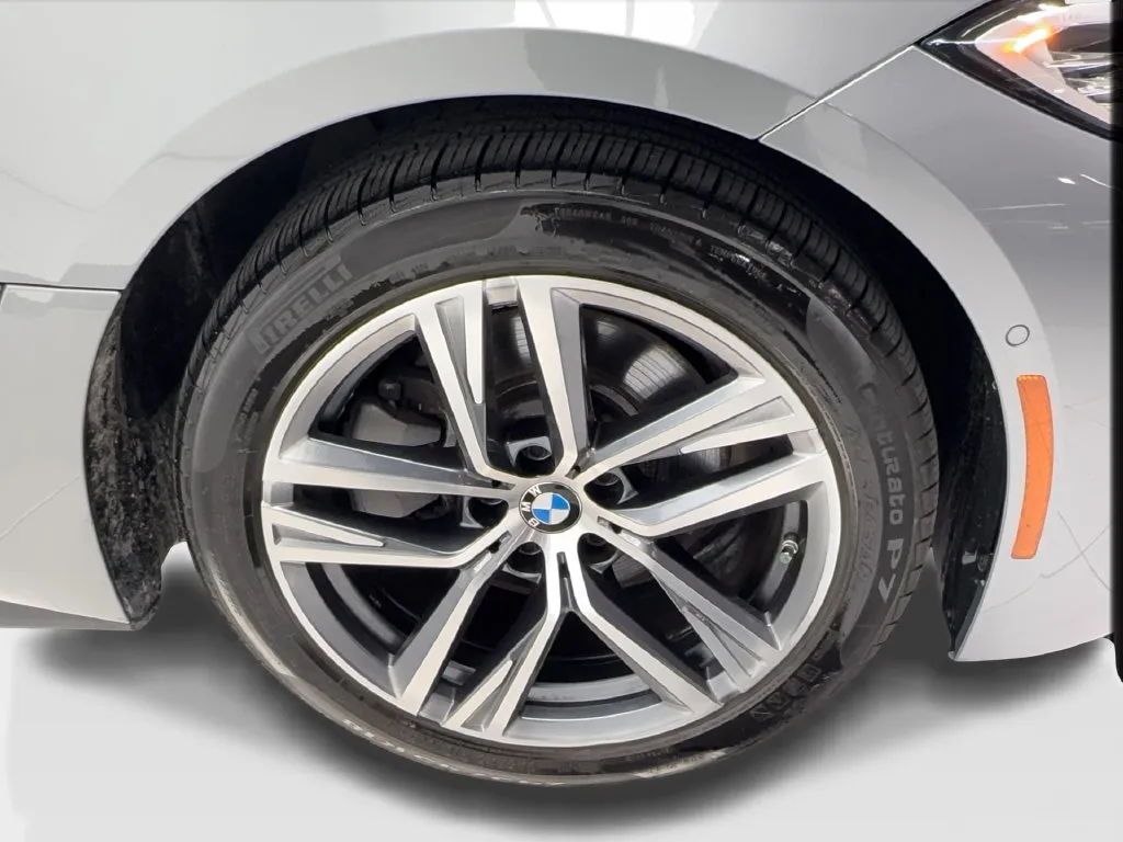 BMW 4 Series photo 16