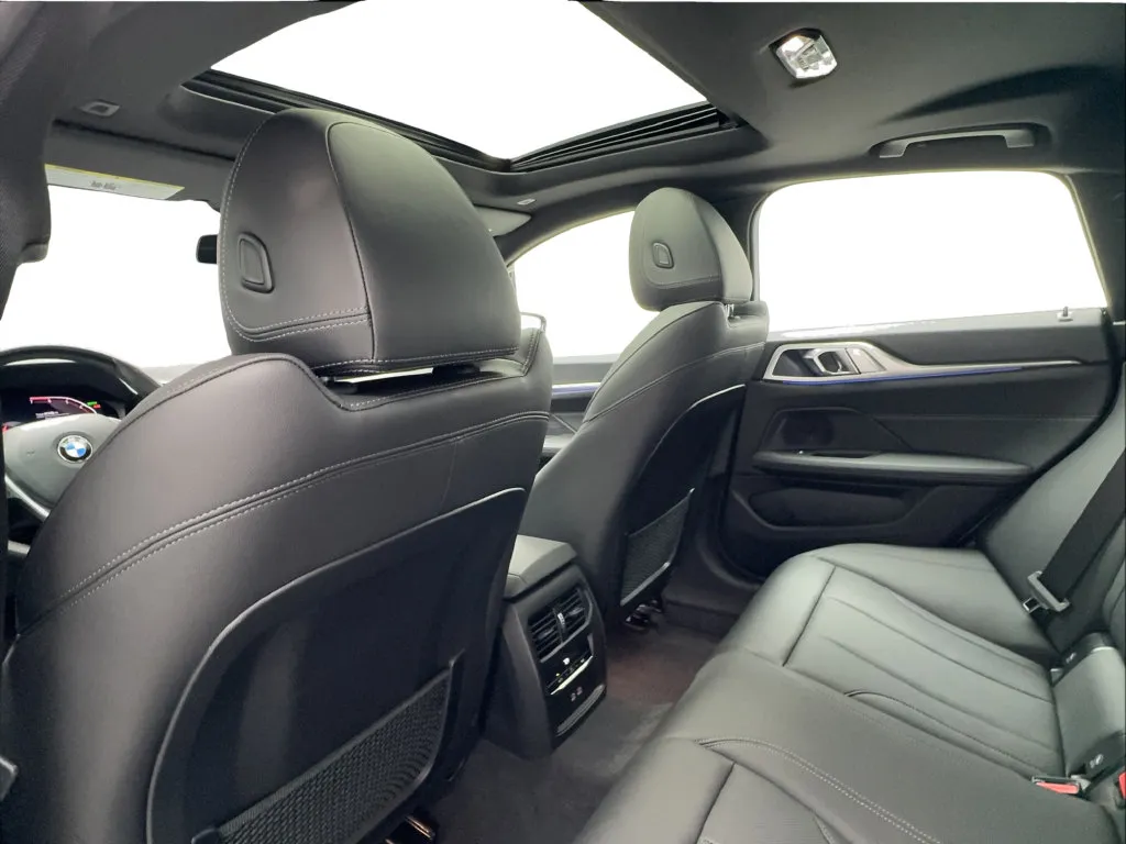 BMW 4 Series photo 25
