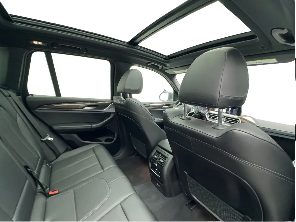 BMW X3 photo 29