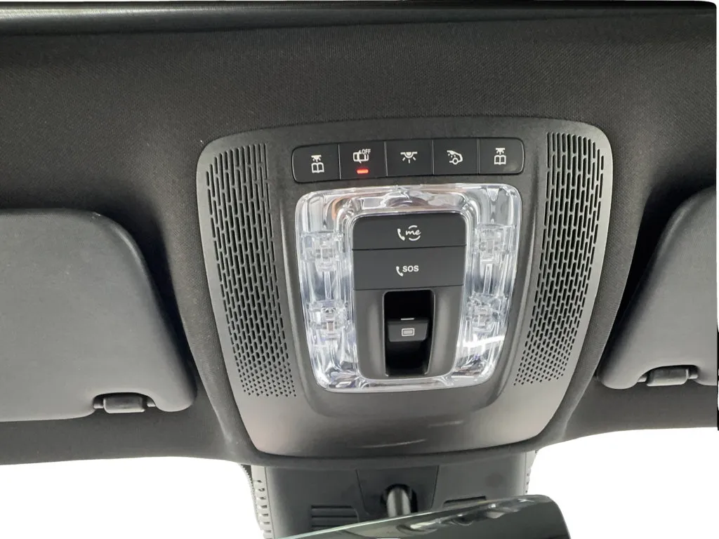 Mercedes-Benz GLB photo 45