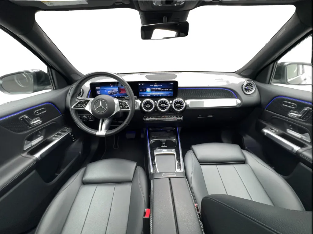 Mercedes-Benz GLB photo 36