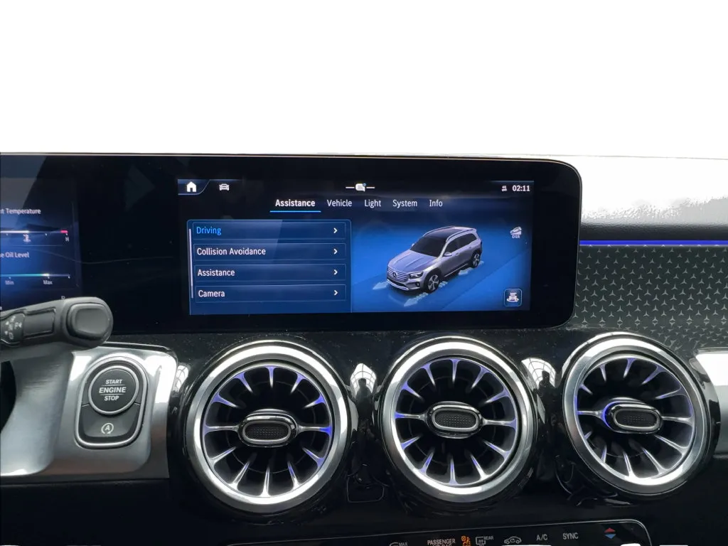 Mercedes-Benz GLB photo 49