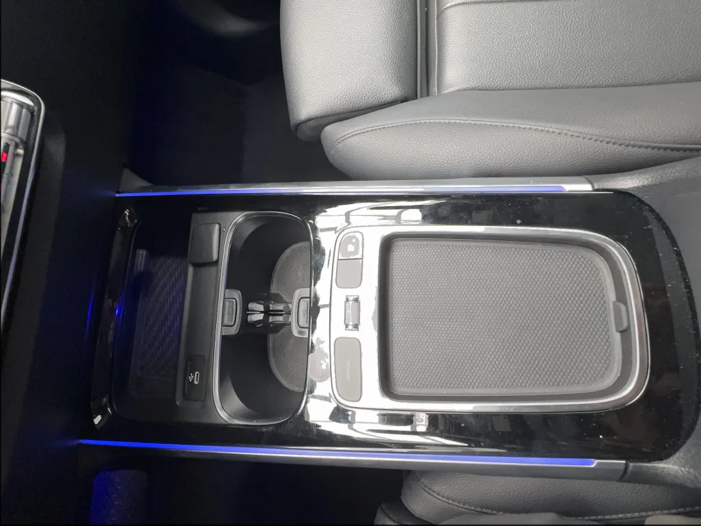 Mercedes-Benz GLB photo 44