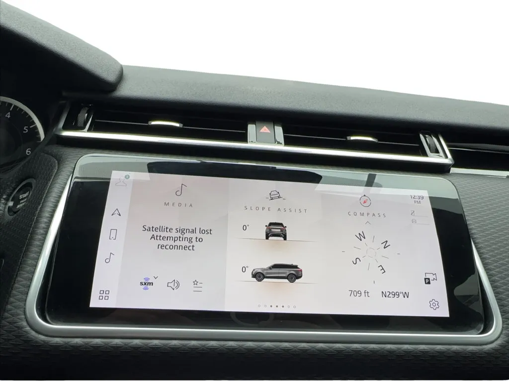 Land Rover Range Rover Velar photo 52