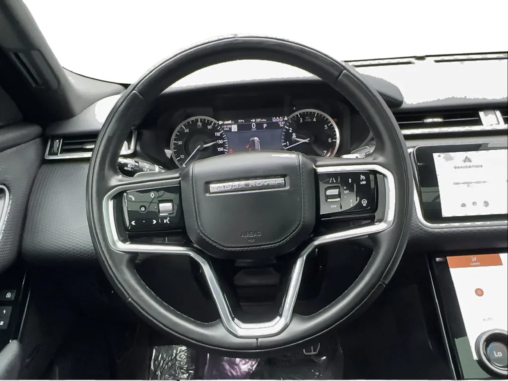 Land Rover Range Rover Velar photo 40