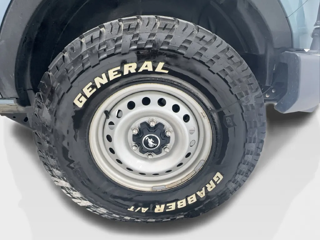 Ford Bronco photo 12