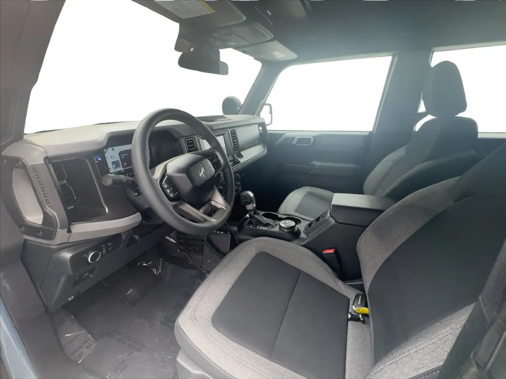 Ford Bronco photo 19