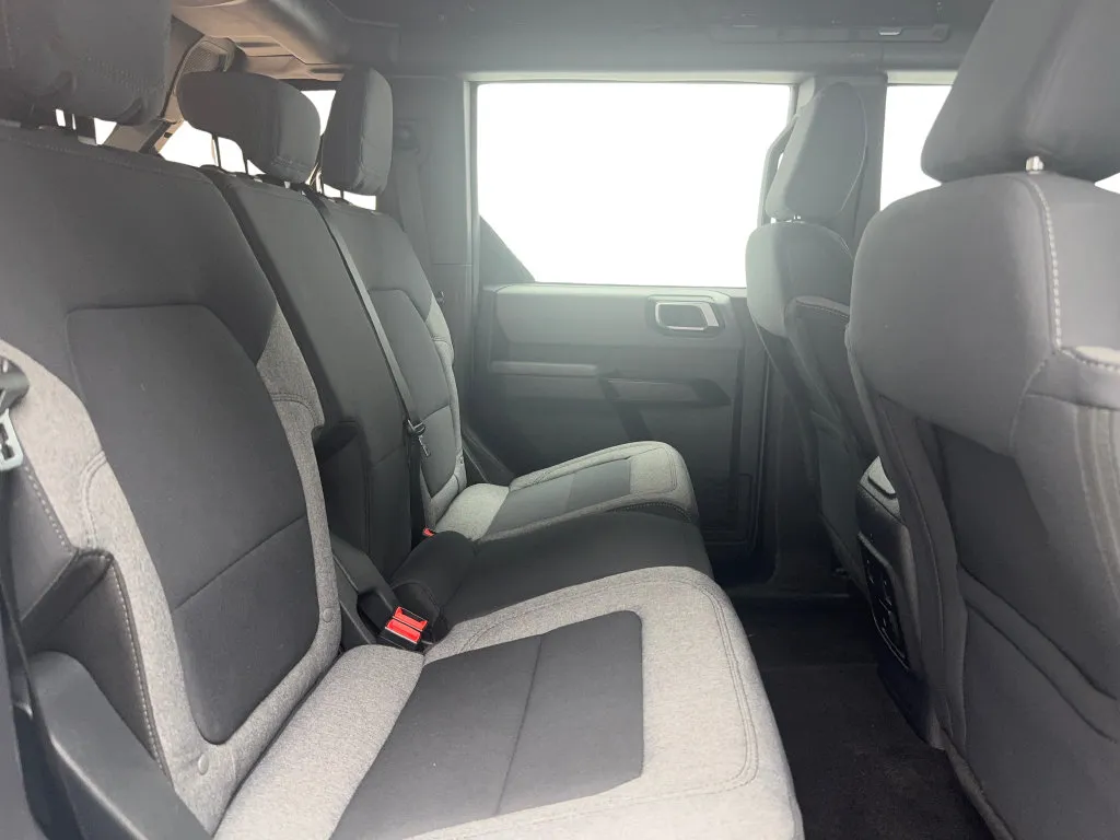 Ford Bronco photo 27