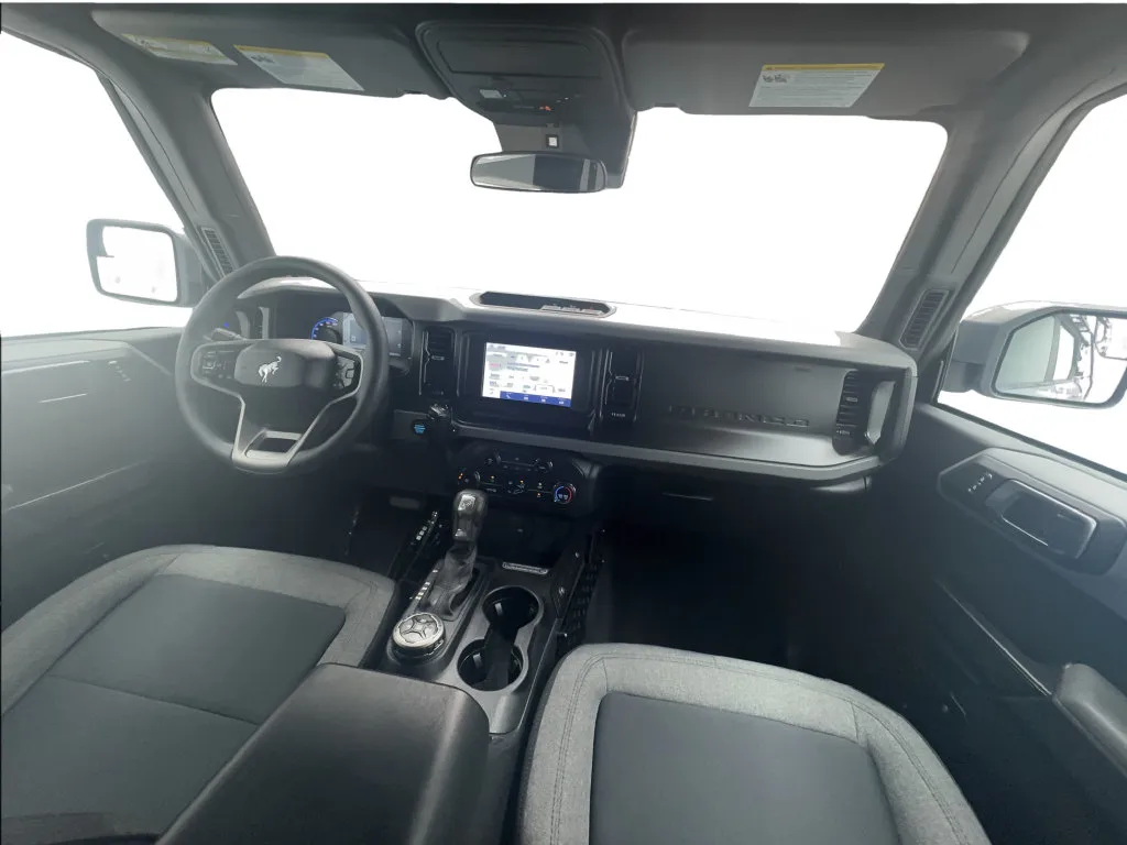 Ford Bronco photo 46