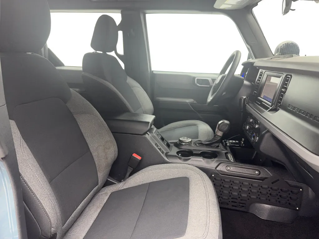 Ford Bronco photo 30