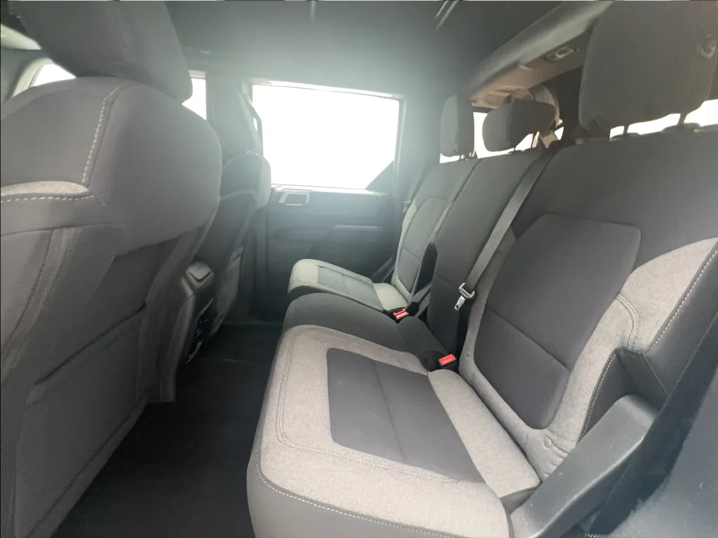 Ford Bronco photo 23