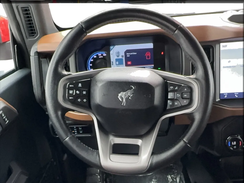 Ford Bronco photo 36