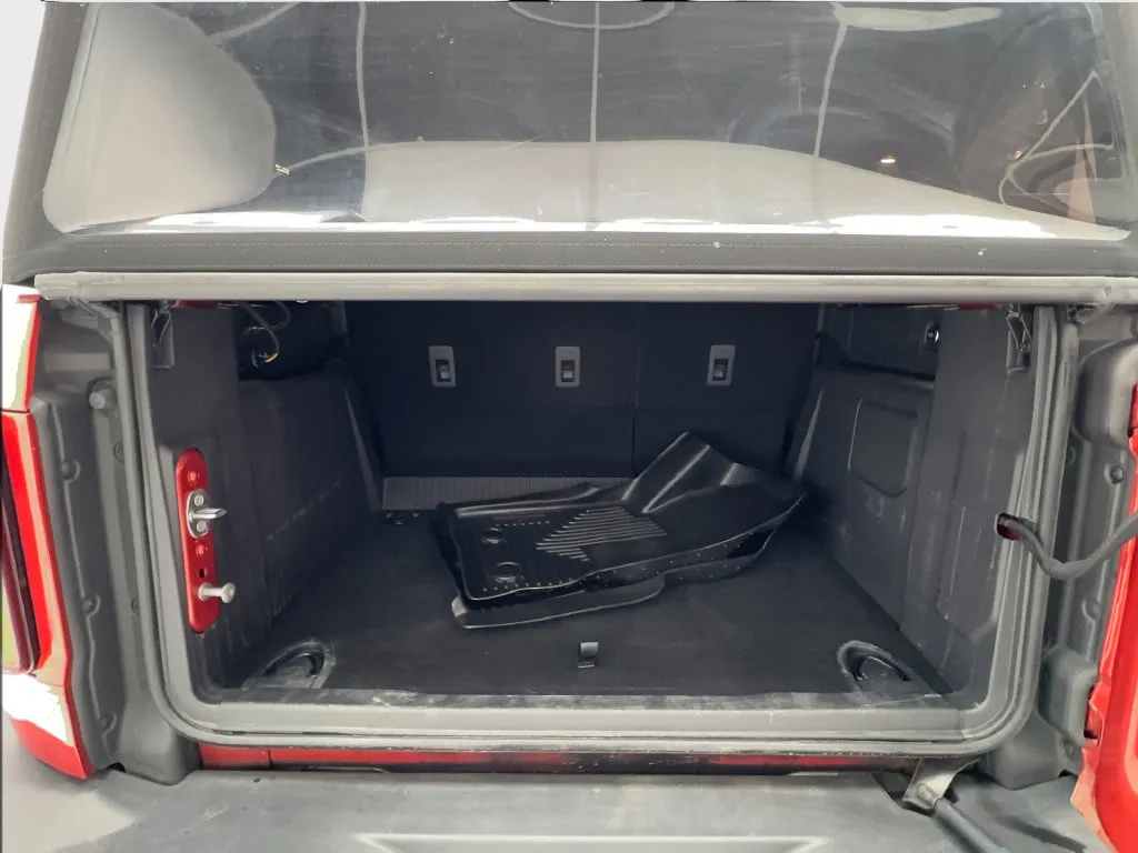 Ford Bronco photo 18