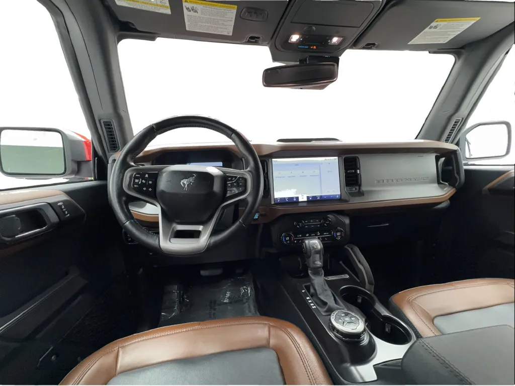 Ford Bronco photo 34