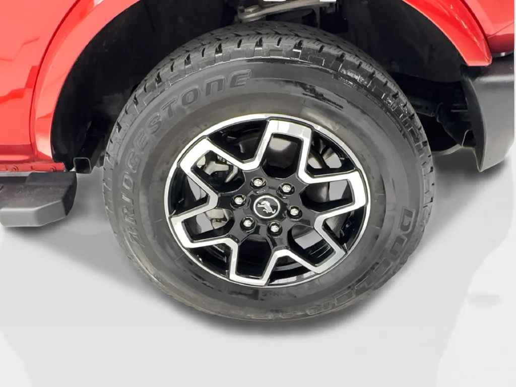 Ford Bronco photo 16