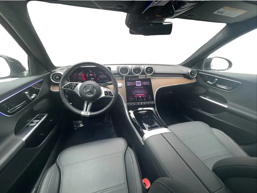 Mercedes-Benz C-Class photo 34