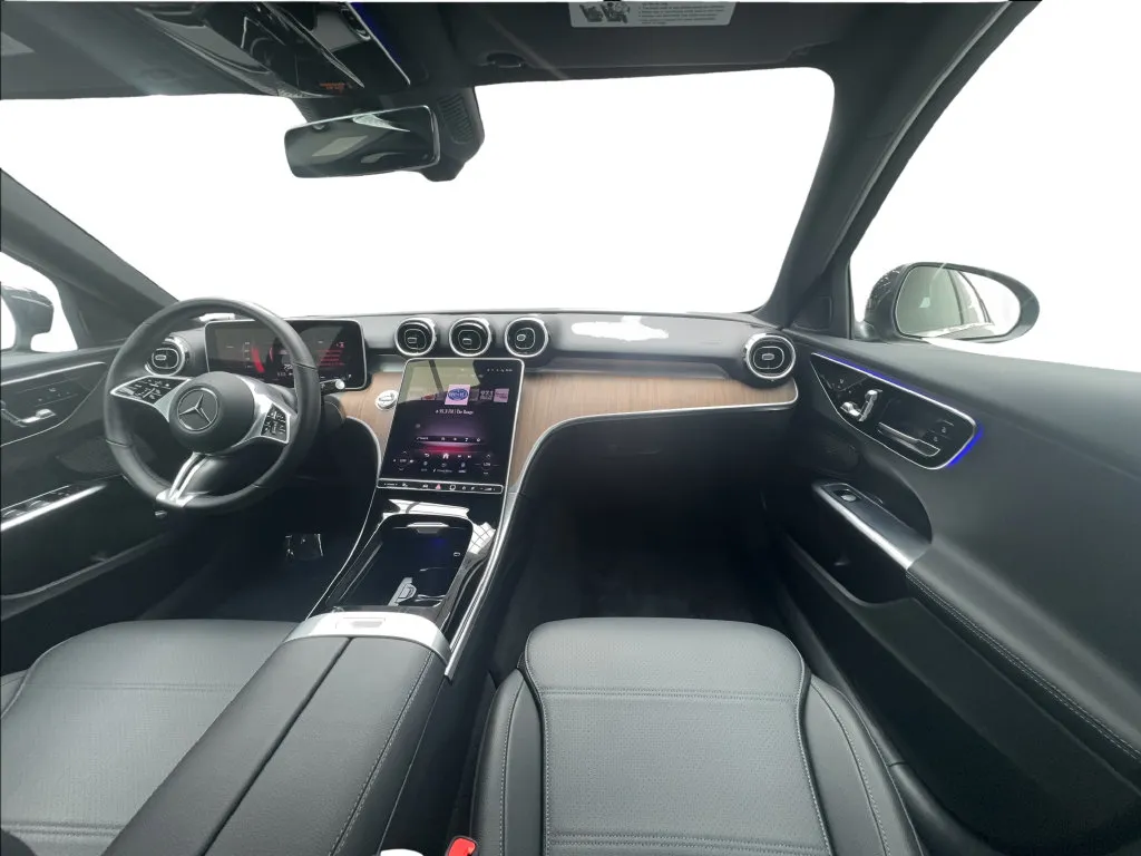 Mercedes-Benz C-Class photo 35