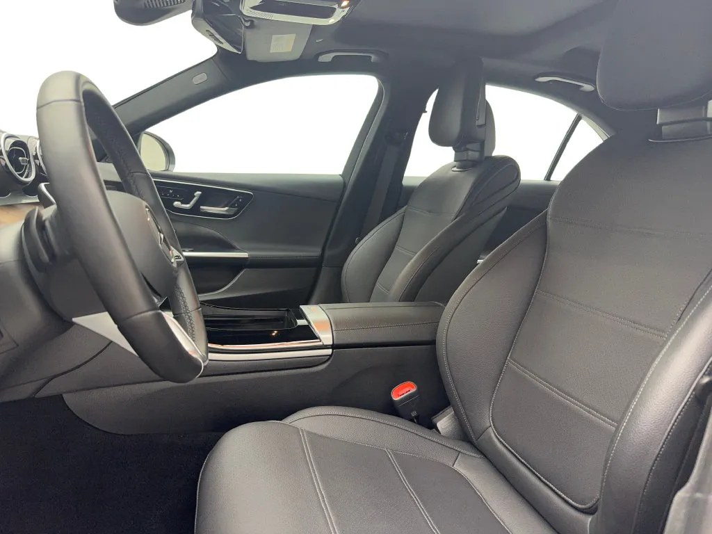 Mercedes-Benz C-Class photo 20